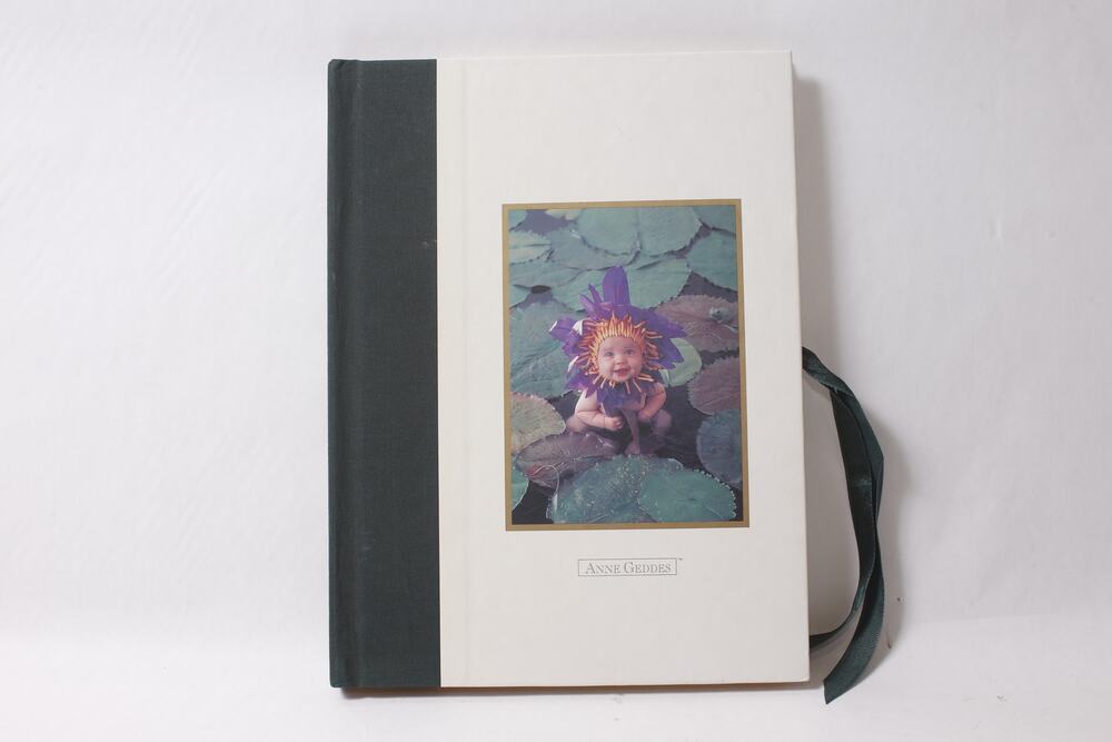 Anne Geddes Flower Babies Photo Album USED Scrapbook ~ 260828-WH 1348